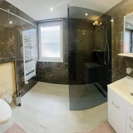 Apartment Tricia-ebiky-jedlo A Pit-centrum