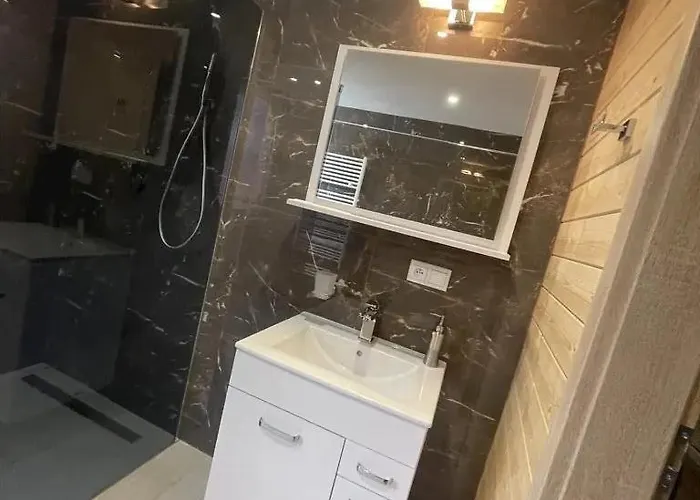 شقة Tricia-ebiky-jedlo A Pit-centrum *