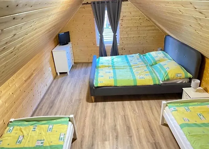 Tricia-ebiky-jedlo A Pit-centrum