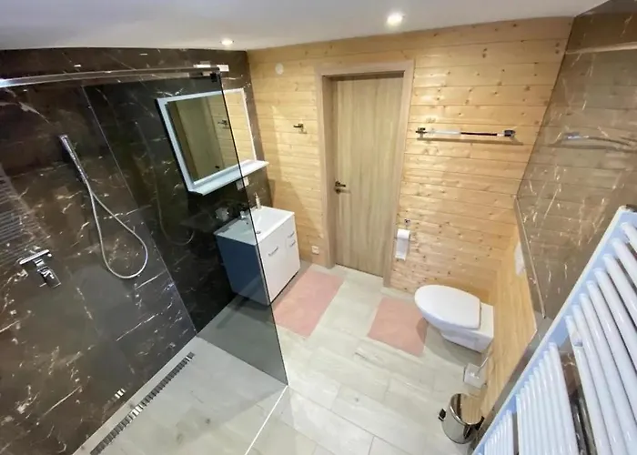 شقة Tricia-ebiky-jedlo A Pit-centrum *